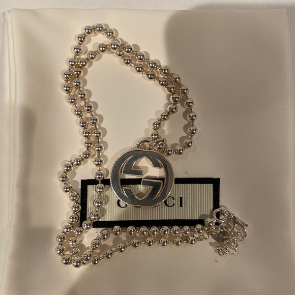 Gucci Double G Interlocking Beaded Necklace - Picture 3 of 6